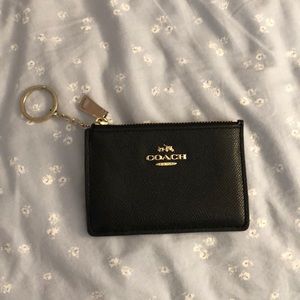 Coach Skinny ID case
